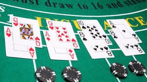 Panel kontrol untuk menempatkan taruhan Panel kontrol pemain untuk memilih jenis taruhan dan nominal